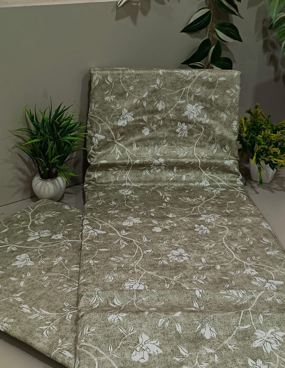 Luxe Loom King-Size Bedsheet  100% Cotton | 210 TC Sateen | Smooth & Silky Feel | Green & White Floral