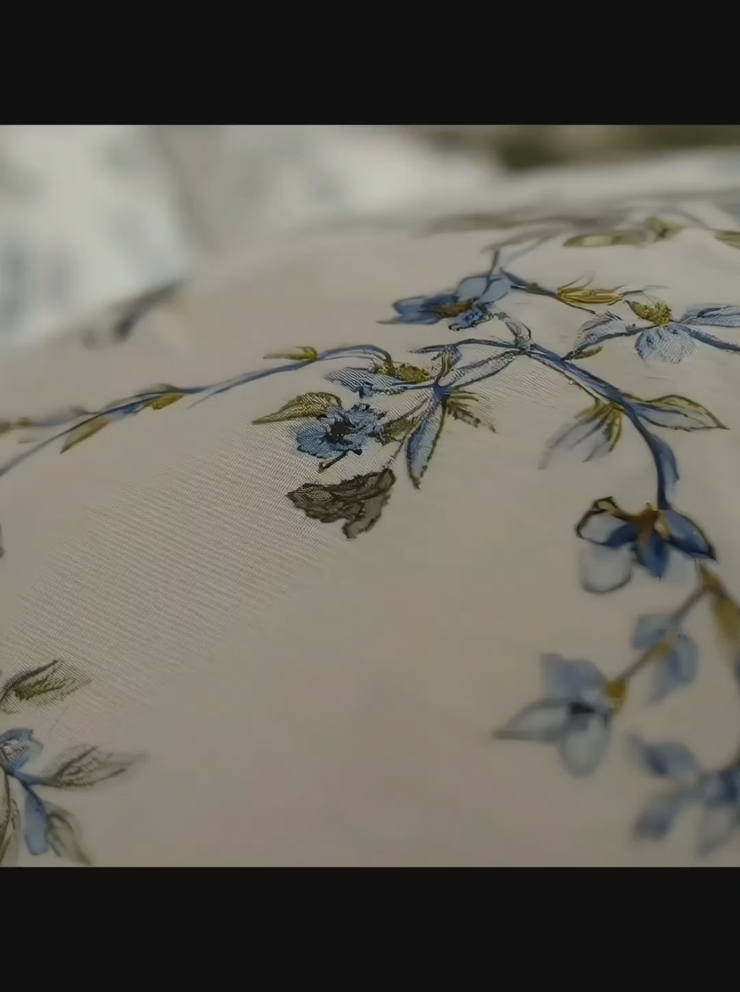 Elegant Floral Cotton Bedsheet with Pillow Covers – Soft & Premium Bedding Set - Vivron
