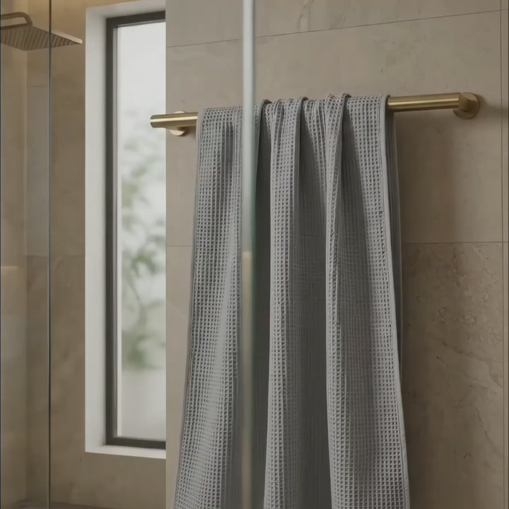 Premium Waffle Bath Towel Set of 2 – Soft, Absorbent & Quick-Dry Luxury Linen-Silver